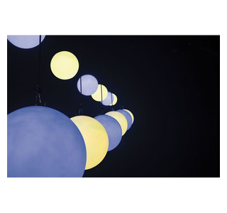 Showtec Illumilift RGBW LED Sphere 25cm изображение/фото/картинка